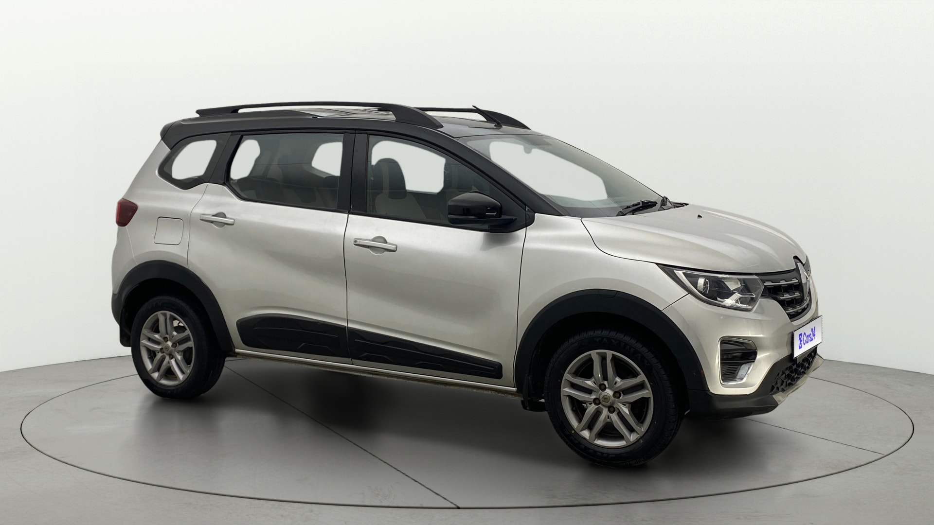 View 2022 Renault Triber RXZ Image 38 Used 2022 Renault Triber RXZ Image 38
