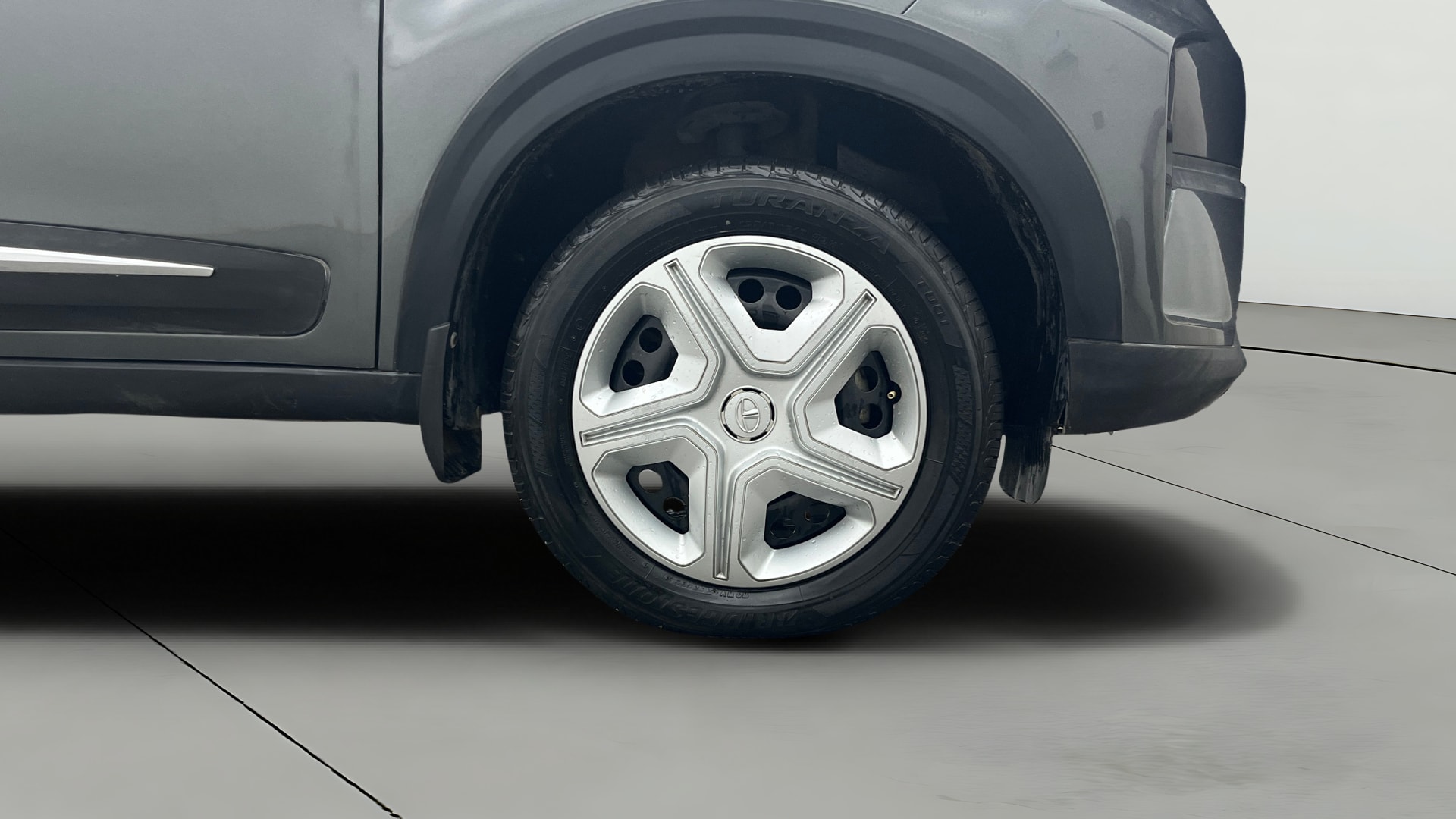 View 2024 Tata Nexon Revotron XE Image 40 Used 2024 Tata Nexon Revotron XE Image 40