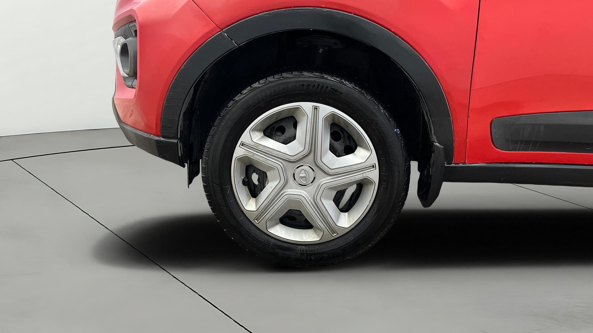 View 2022 Tata Nexon Revotron XMA AMT Image 27 Used 2022 Tata Nexon Revotron XMA AMT Image 27
