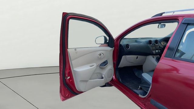 View Datsun Go Image 30 Used Datsun Go Image 30
