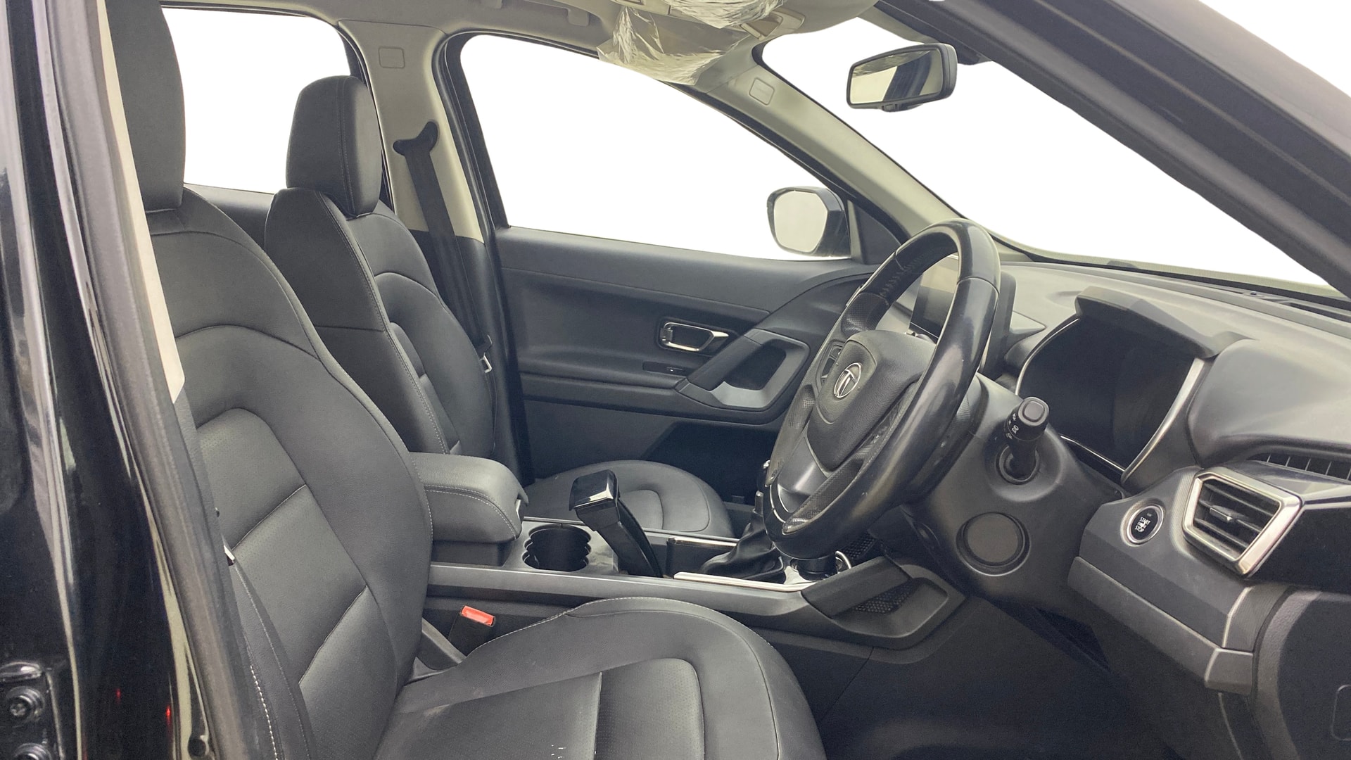 View 2021 Tata Harrier XE Image 28 Used 2021 Tata Harrier XE Image 28