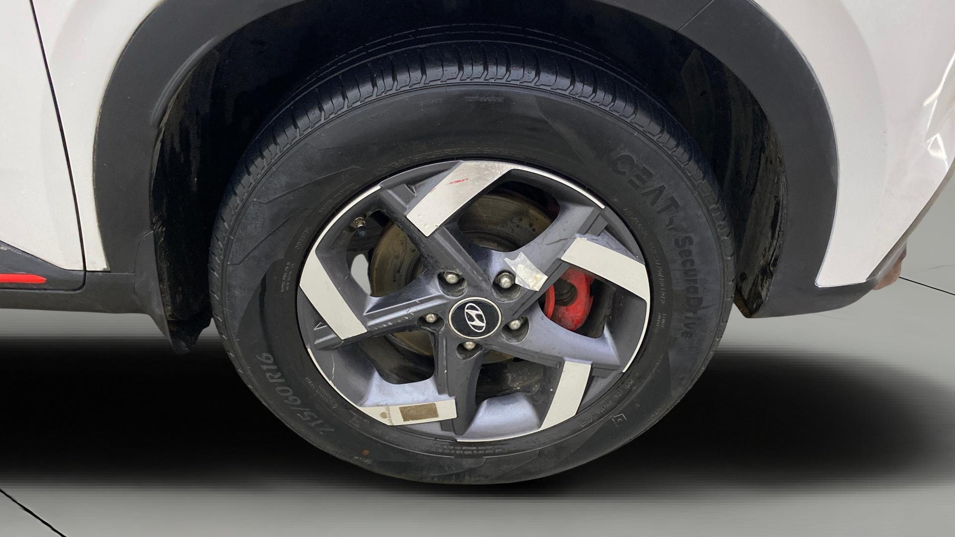 View 2022 Hyundai Venue SX Plus 1.0 Petrol AT Dual Tone Image 44 Used 2022 Hyundai Venue SX Plus 1.0 Petrol AT Dual Tone Image 44