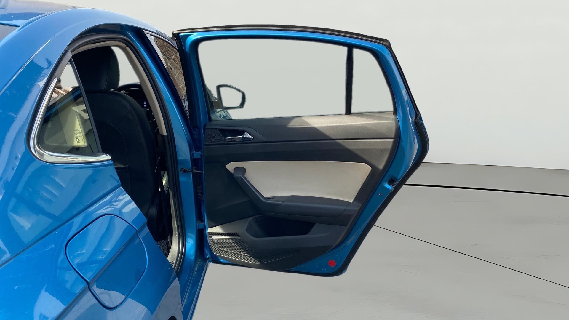 View 2023 Skoda Slavia Style 1.0 TSI MT Image 8 Used 2023 Skoda Slavia Style 1.0 TSI MT Image 8