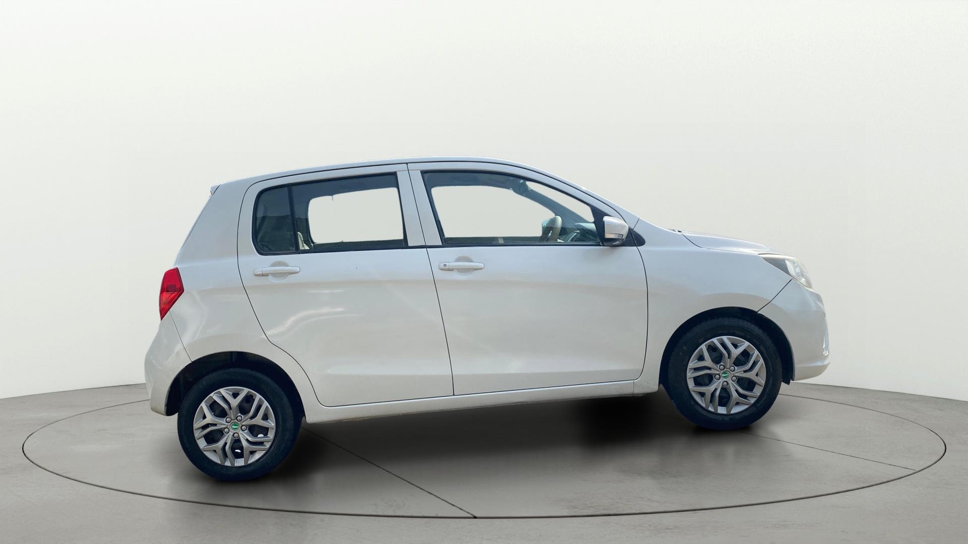 View 2020 Maruti Suzuki 1000 Base Variant Image 26 Used 2020 Maruti Suzuki 1000 Base Variant Image 26