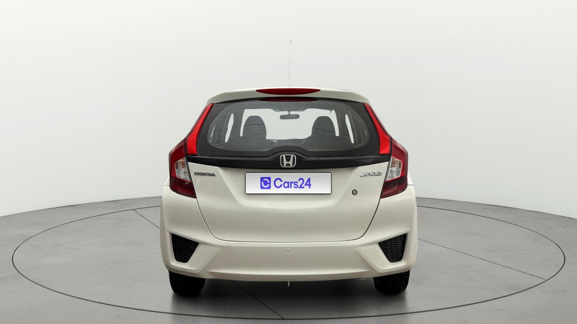 View 2017 Honda Jazz E MT Diesel Image 38 Used 2017 Honda Jazz E MT Diesel Image 38