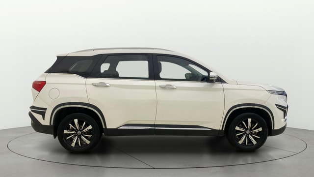 View MG Hector Image 28 Used MG Hector Image 28