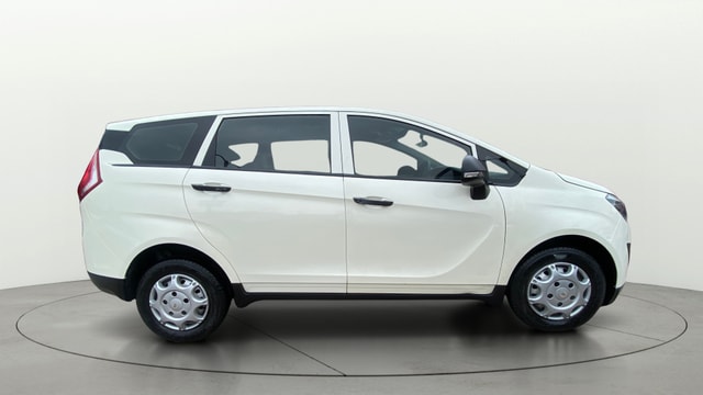 View Mahindra Marazzo Image 8 Used Mahindra Marazzo Image 8
