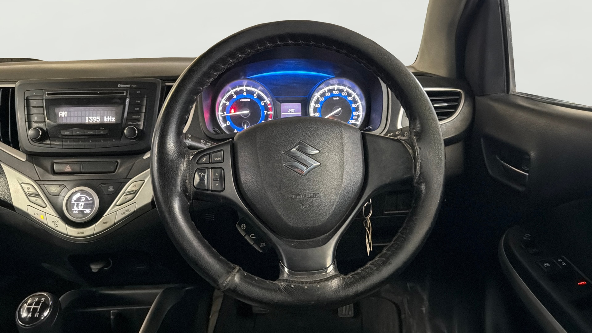 View 2016 Maruti Suzuki 1000 Base Variant Image 20 Used 2016 Maruti Suzuki 1000 Base Variant Image 20