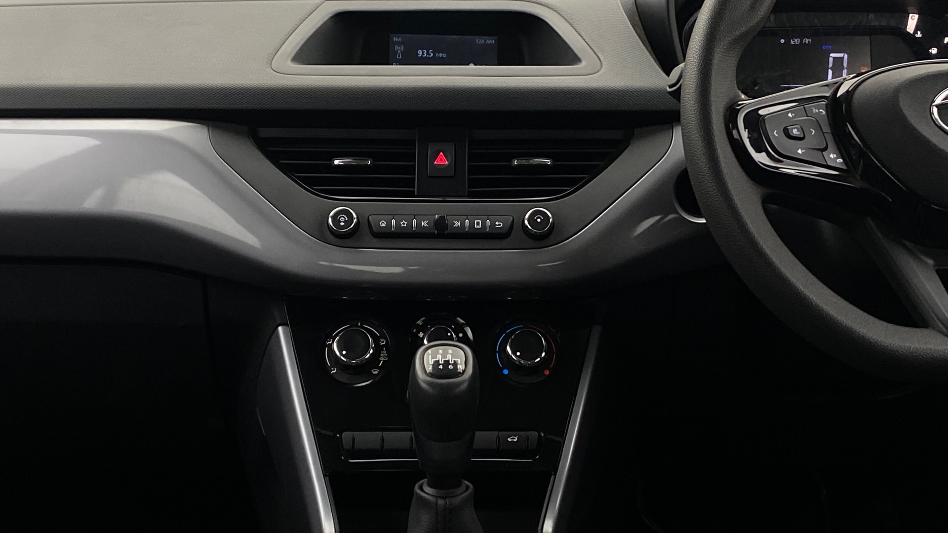 View 2021 Tata Nexon Revotron XE Image 17 Used 2021 Tata Nexon Revotron XE Image 17