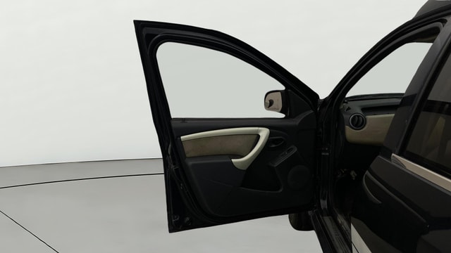 View Renault Duster Image 31 Used Renault Duster Image 31