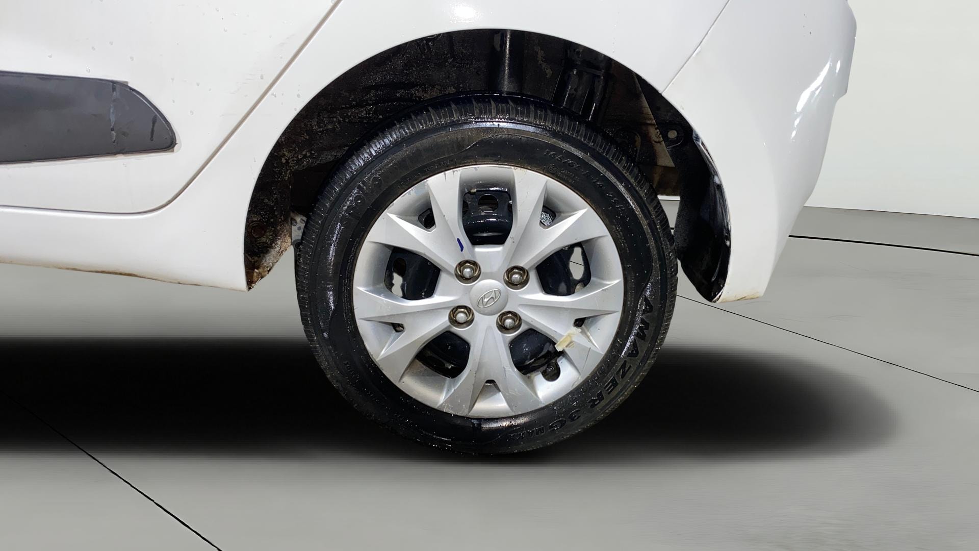 View 2014 Hyundai Grand i10 1.1 Magna Diesel Image 11 Used 2014 Hyundai Grand i10 1.1 Magna Diesel Image 11