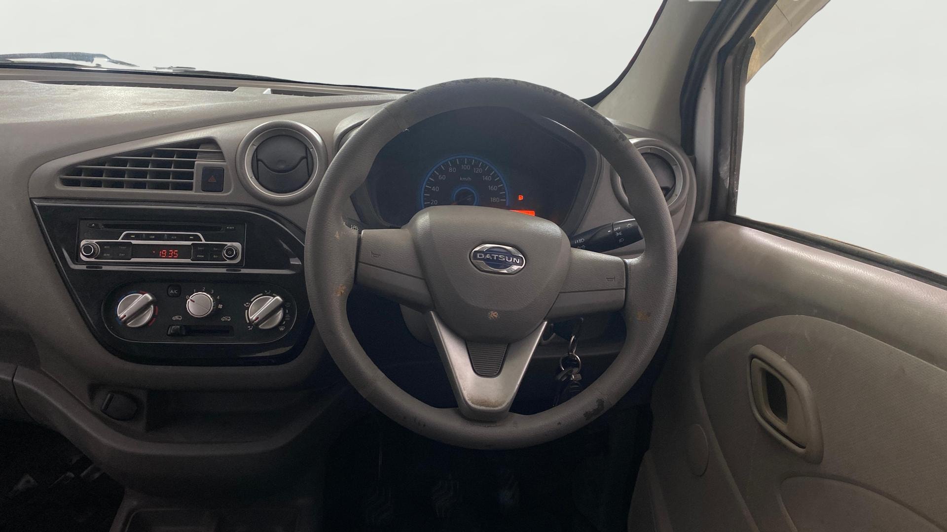 Used 2016 Datsun Redi GO Used 2016 Datsun Redi GO