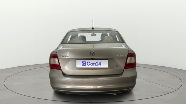 View Skoda Rapid Image 38 Used Skoda Rapid Image 38