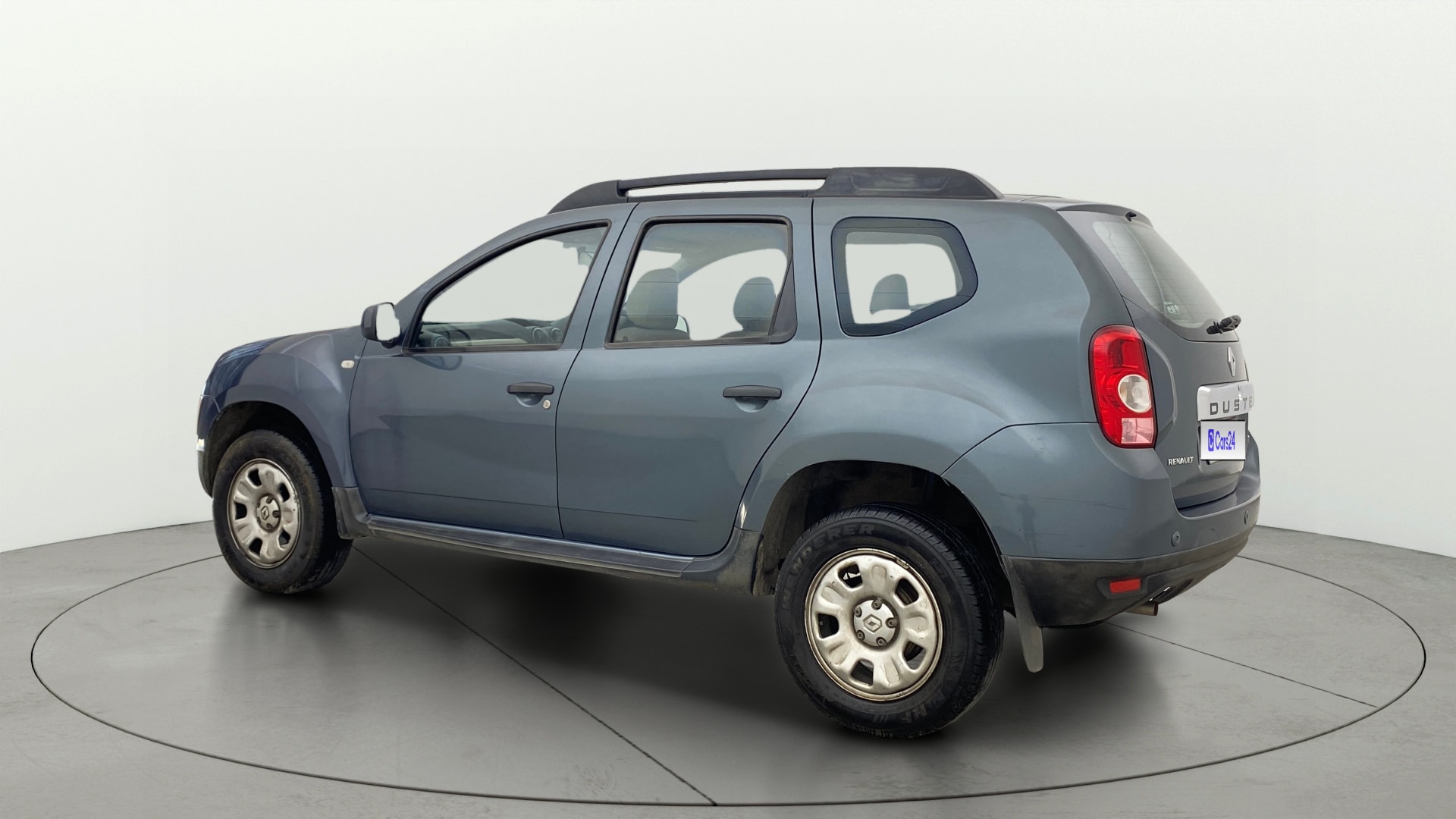 View 2014 Renault Duster Petrol RXE BS IV Image 2 Used 2014 Renault Duster Petrol RXE BS IV Image 2