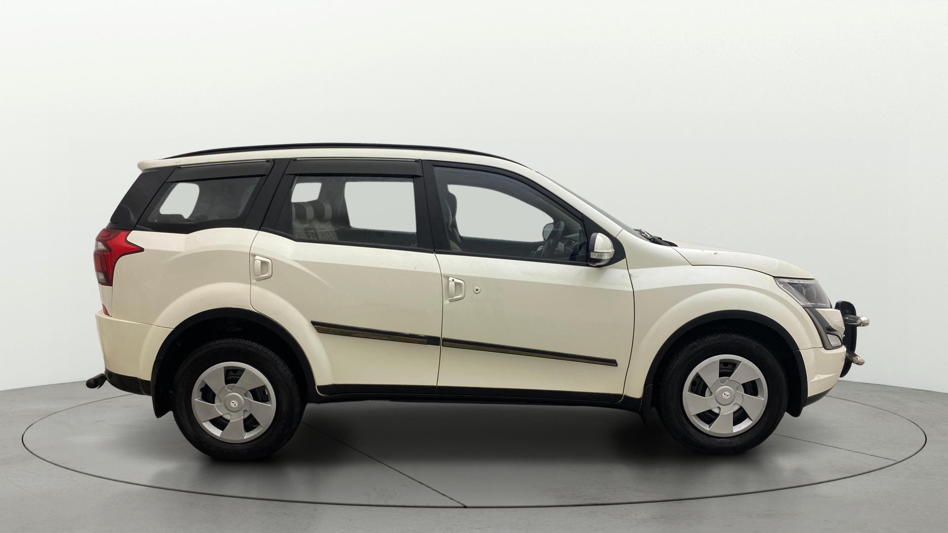 Used 2021 Mahindra XUV500 Used 2021 Mahindra XUV500