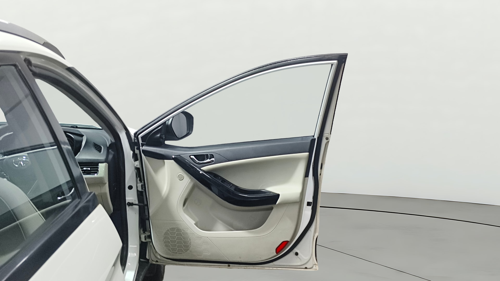 View 2022 Tata Nexon Revotron XZ Plus Image 46 Used 2022 Tata Nexon Revotron XZ Plus Image 46