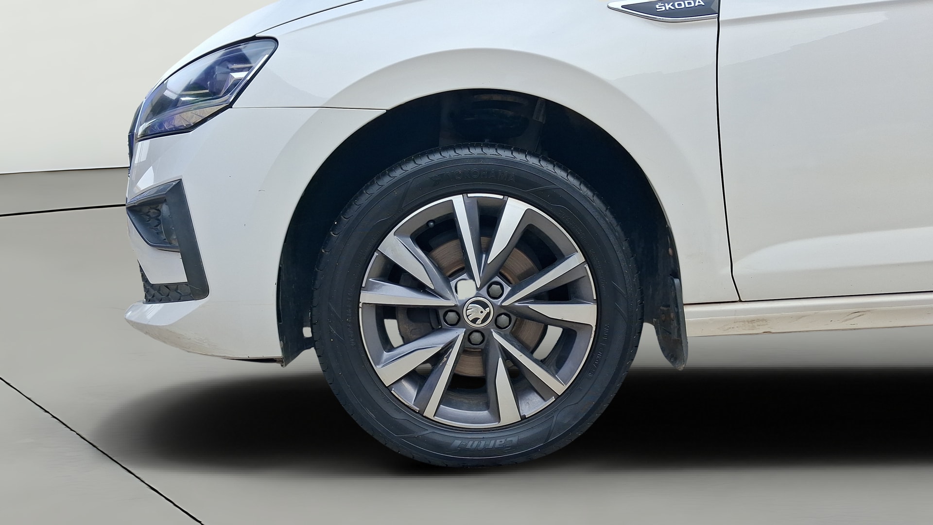 View 2023 Skoda Slavia Style 1.0 TSI AT Image 28 Used 2023 Skoda Slavia Style 1.0 TSI AT Image 28