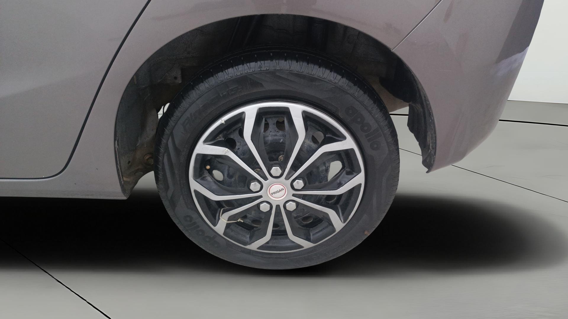 View 2015 Honda Jazz E MT Diesel Image 11 Used 2015 Honda Jazz E MT Diesel Image 11
