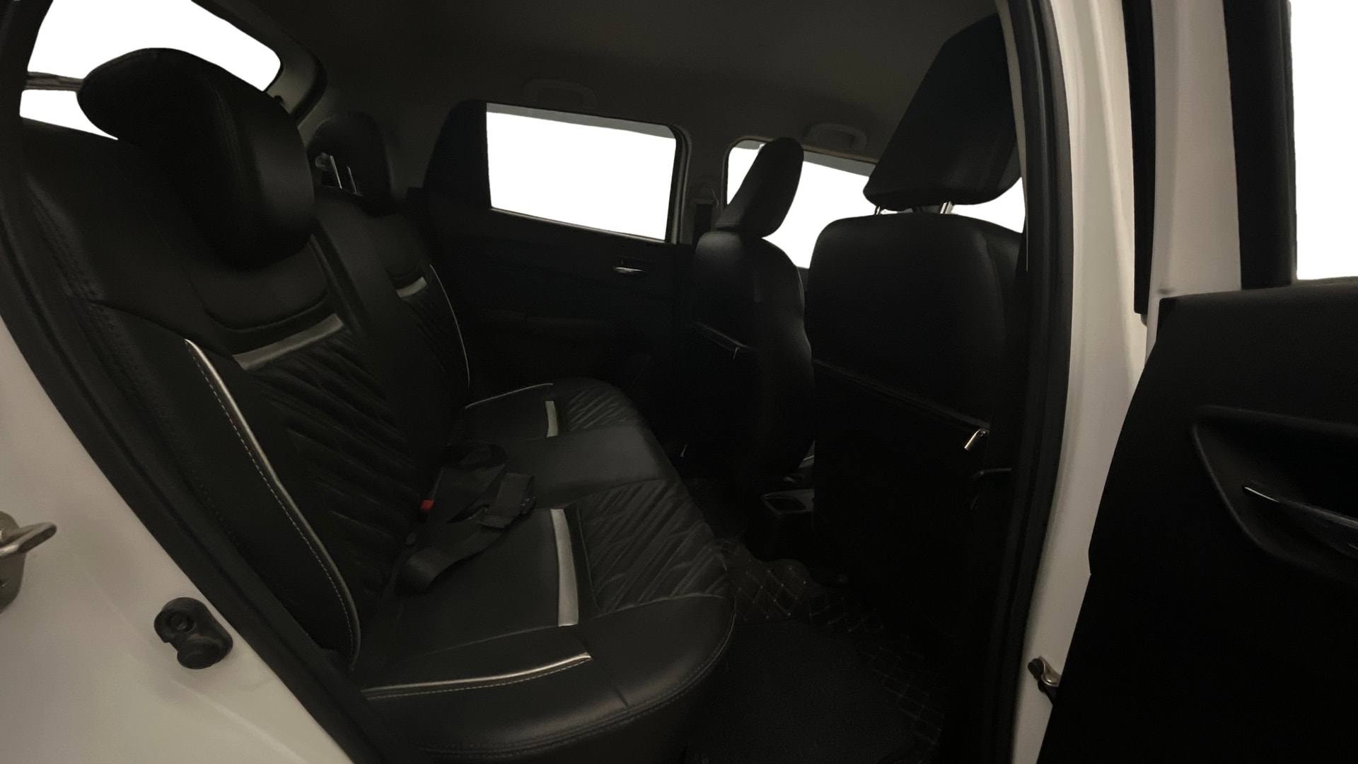 View 2022 Maruti Suzuki 1000 Base Variant Image 35 Used 2022 Maruti Suzuki 1000 Base Variant Image 35