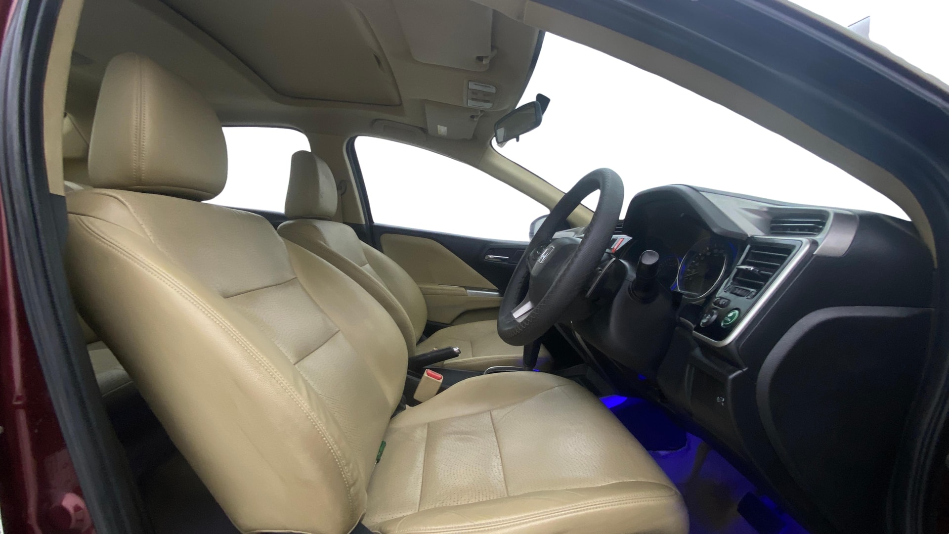 View 2015 Honda City ZX MT Diesel Anniversary Edition Image 28 Used 2015 Honda City ZX MT Diesel Anniversary Edition Image 28
