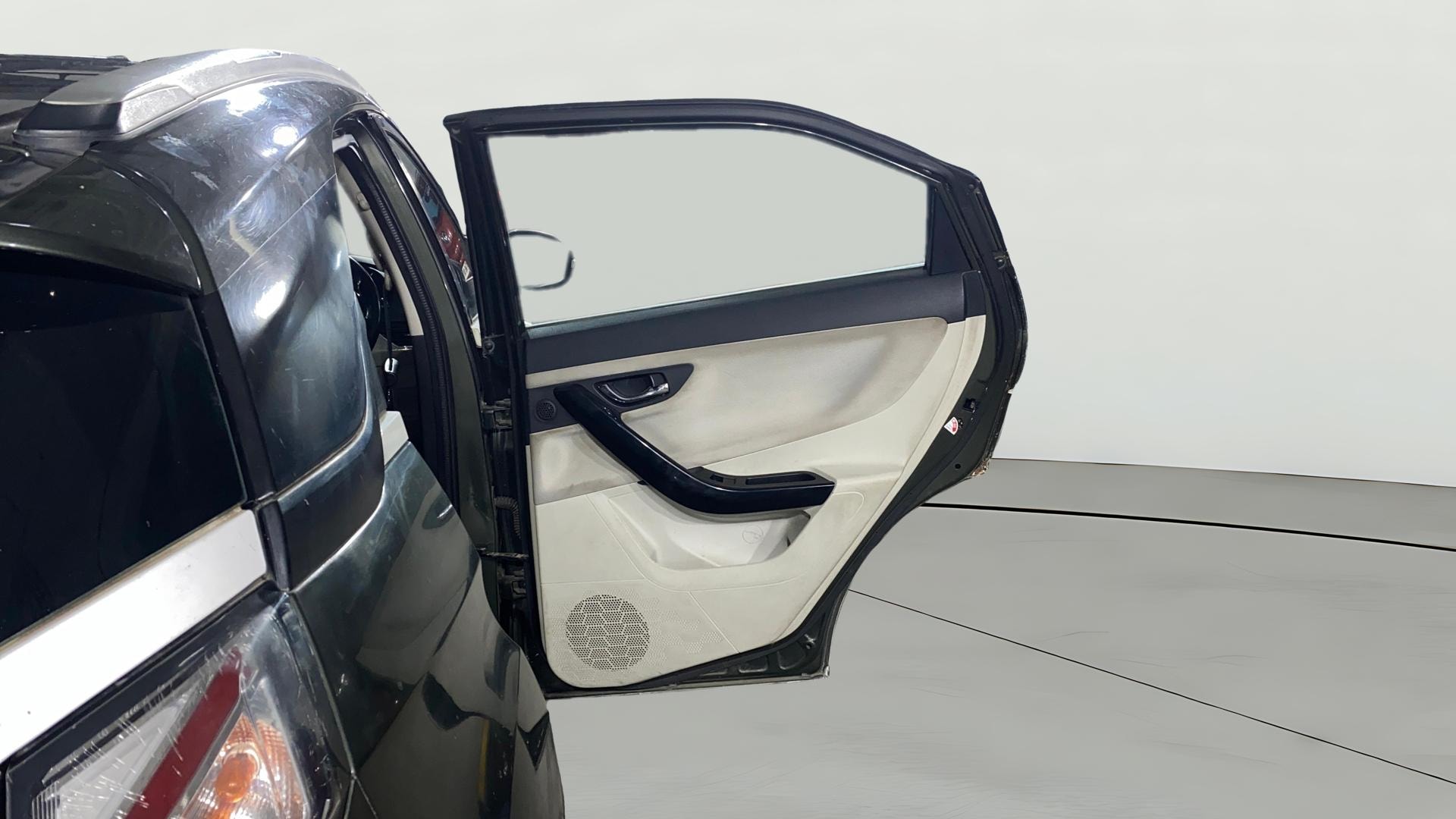View 2022 Tata Nexon Revotorq XZ Plus (O) Image 8 Used 2022 Tata Nexon Revotorq XZ Plus (O) Image 8