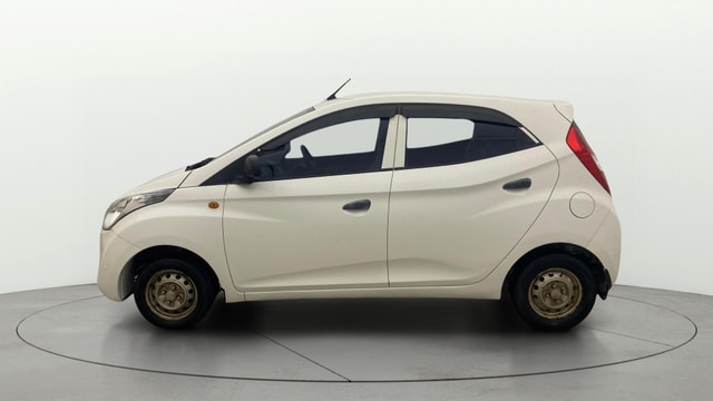 View Hyundai EON Image 5 Used Hyundai EON Image 5