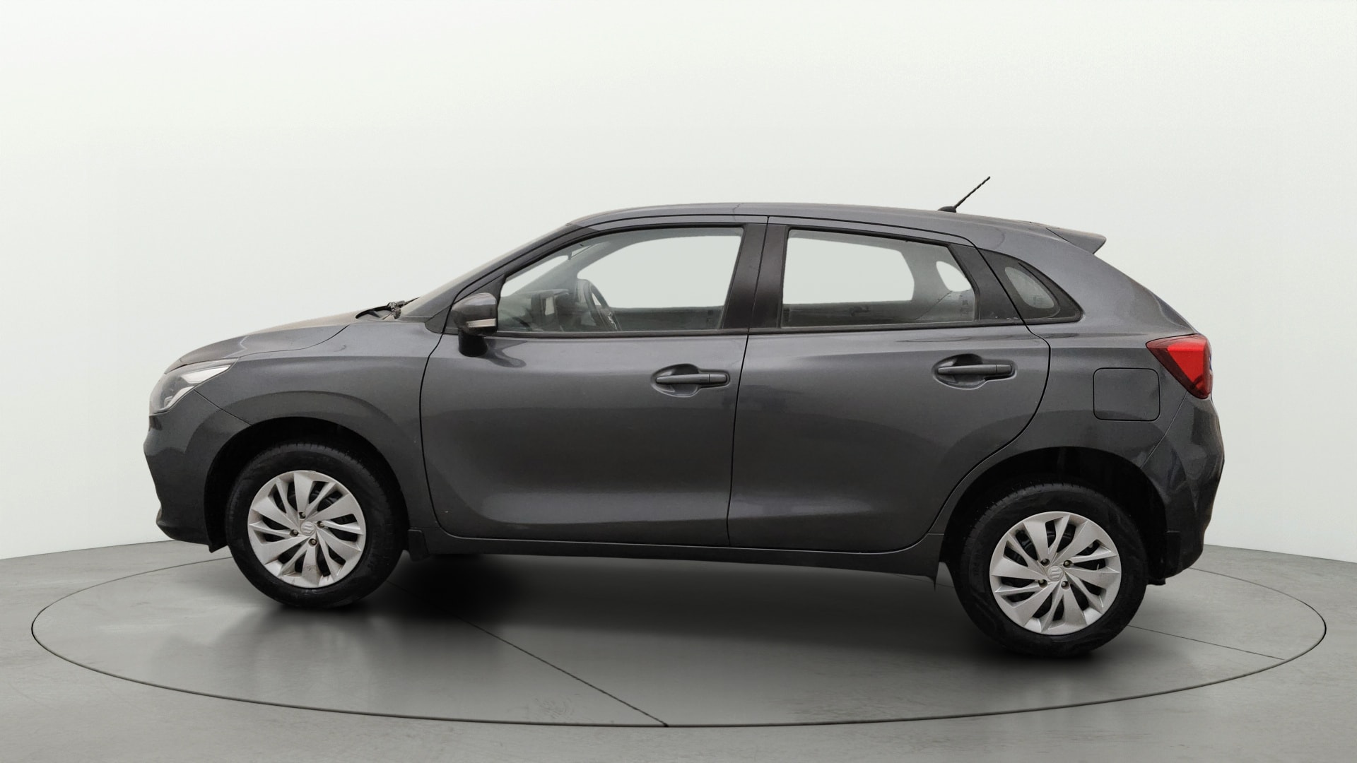 View 2022 Maruti Suzuki 1000 Base Variant Image 5 Used 2022 Maruti Suzuki 1000 Base Variant Image 5