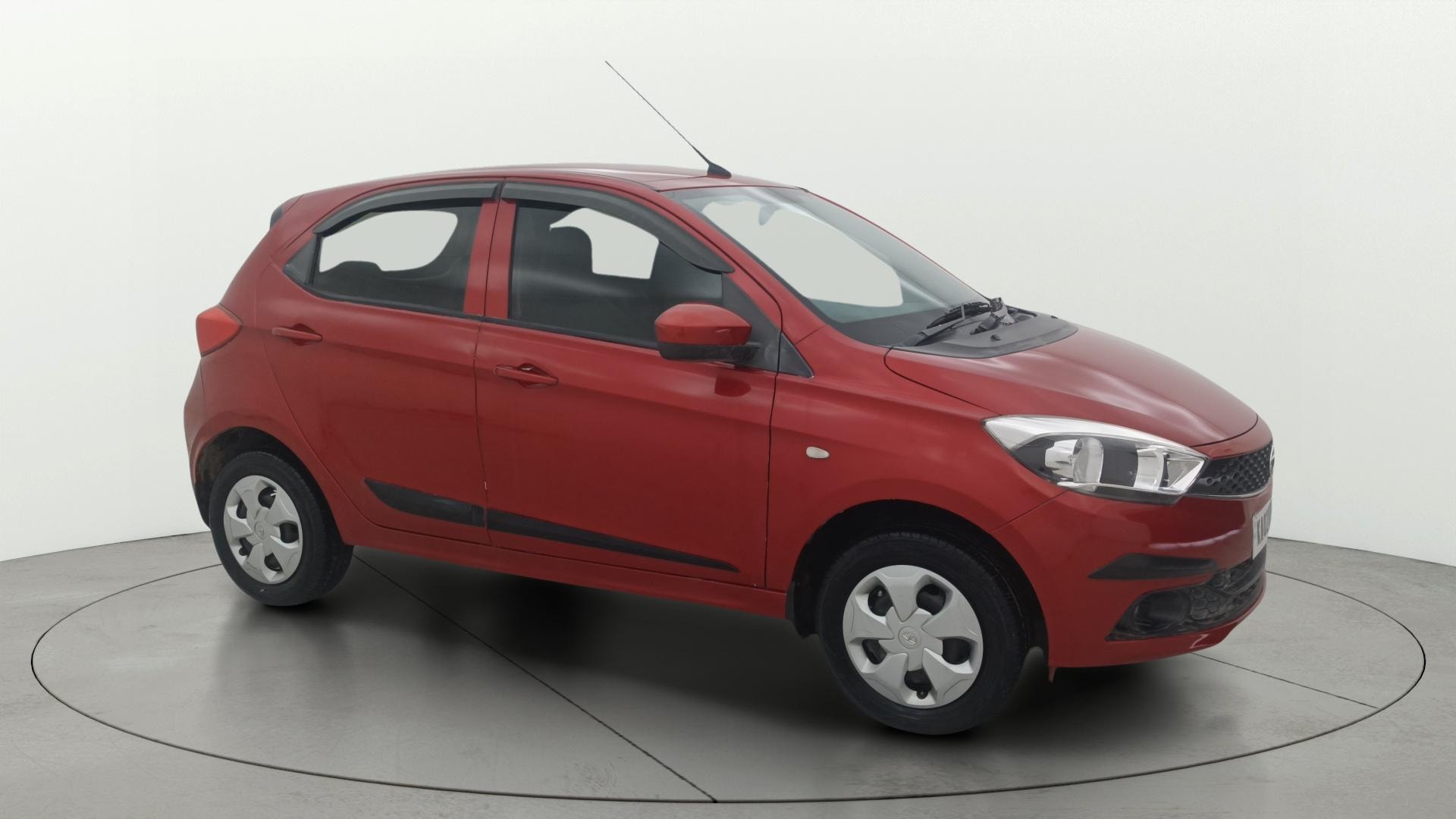 View 2019 Tata Tiago Revotorq XB Image 35 Used 2019 Tata Tiago Revotorq XB Image 35