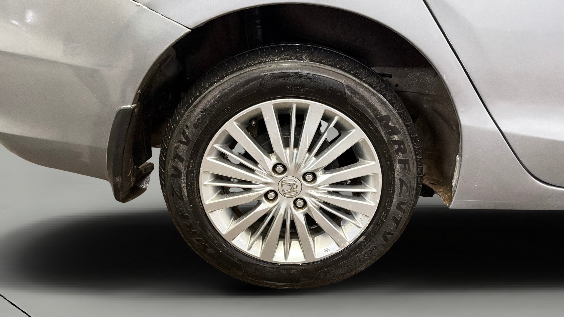 View 2020 Honda City ZX MT Diesel Anniversary Edition Image 33 Used 2020 Honda City ZX MT Diesel Anniversary Edition Image 33