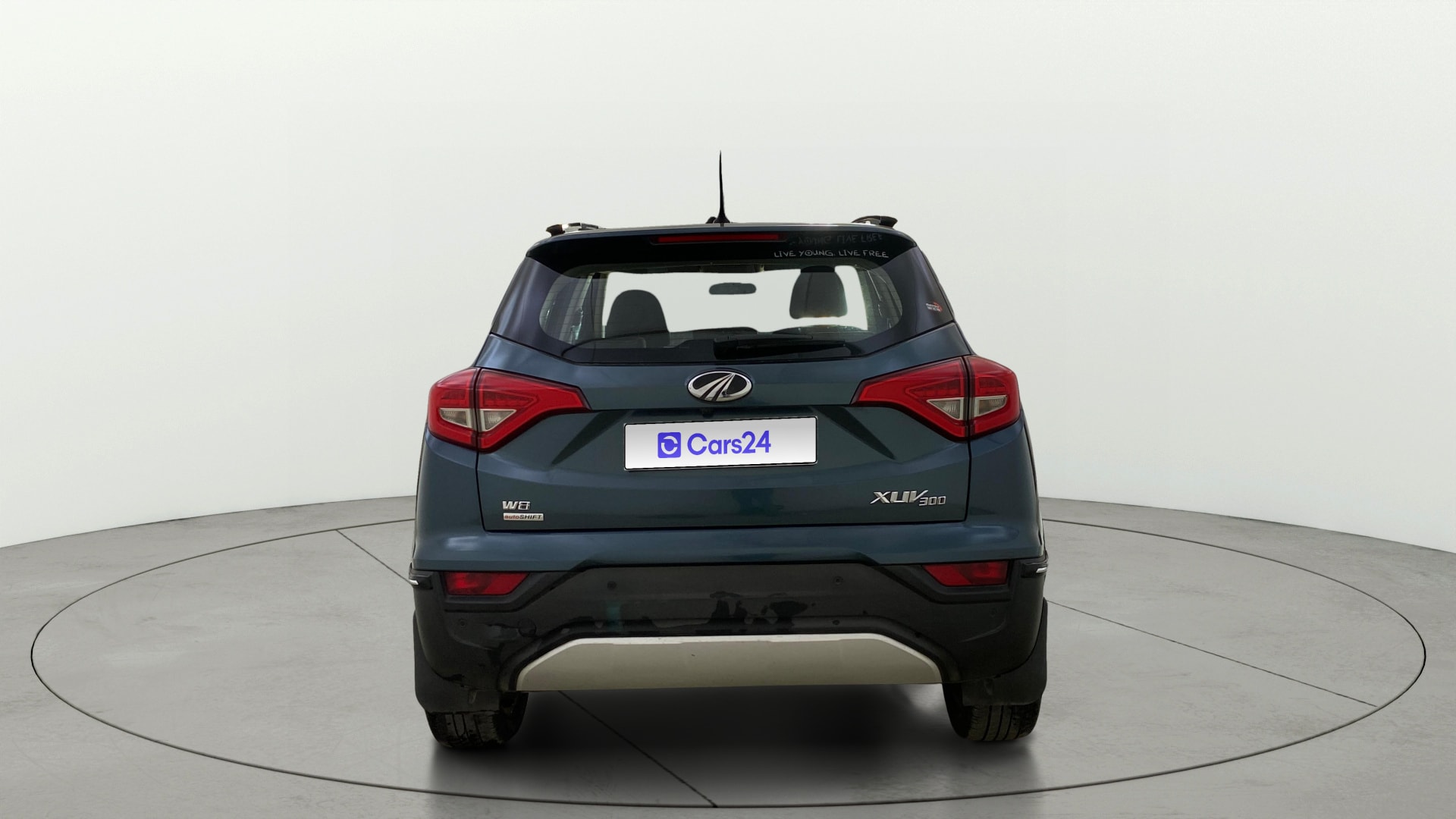 View 2019 Mahindra XUV300 W4 Petrol BS IV Image 39 Used 2019 Mahindra XUV300 W4 Petrol BS IV Image 39