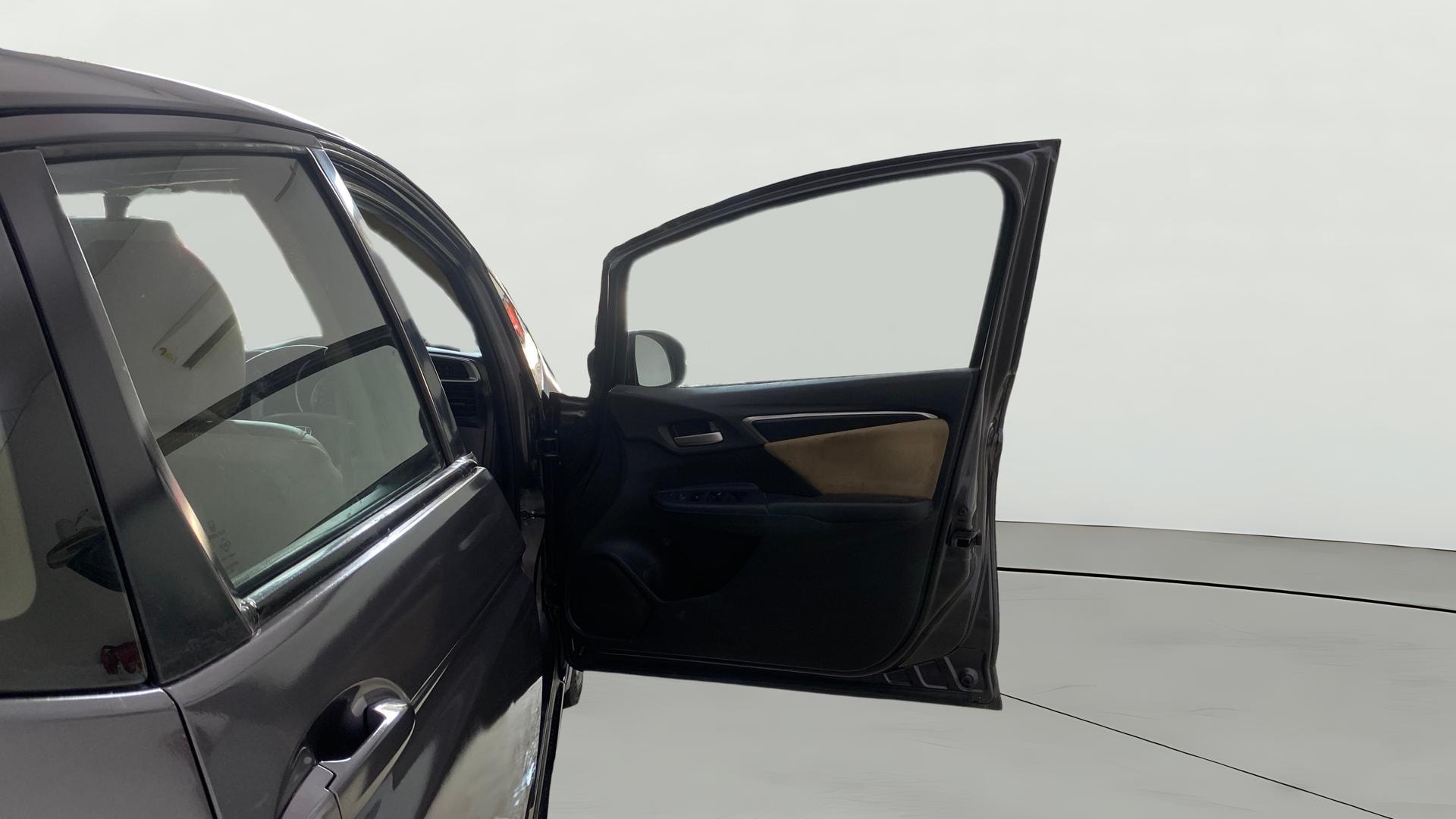 View 2017 Honda Jazz E MT Diesel Image 45 Used 2017 Honda Jazz E MT Diesel Image 45