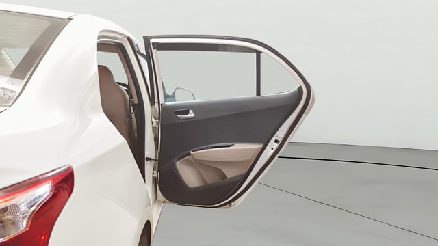 View Hyundai Xcent Image 7 Used Hyundai Xcent Image 7