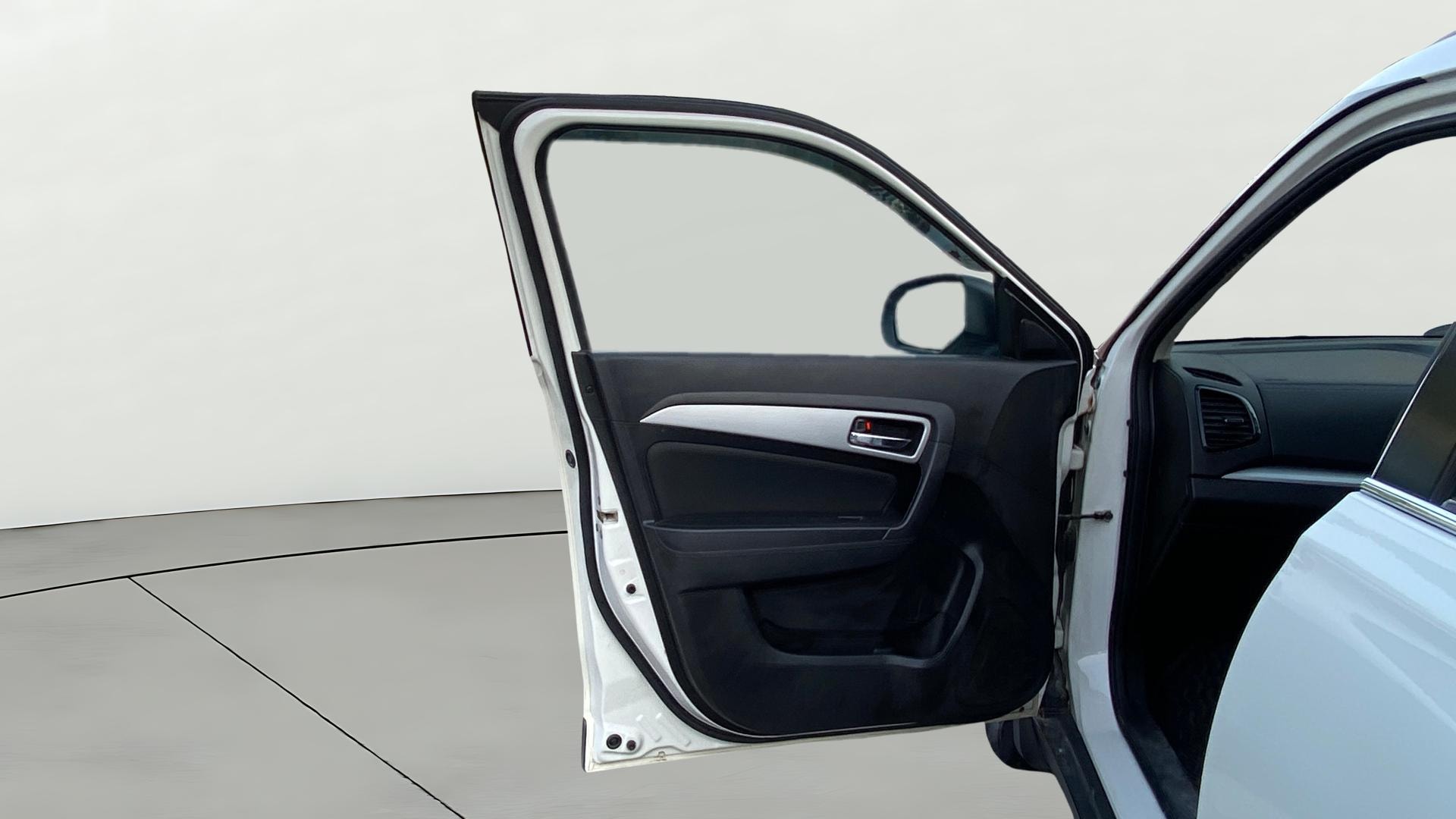 View 2022 Maruti Suzuki 1000 Base Variant Image 39 Used 2022 Maruti Suzuki 1000 Base Variant Image 39