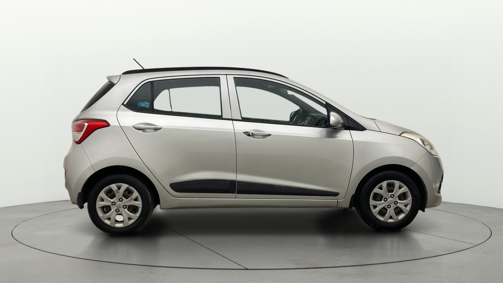 View 2014 Hyundai Grand i10 Sportz 1.2 Kappa Image 8 Used 2014 Hyundai Grand i10 Sportz 1.2 Kappa Image 8