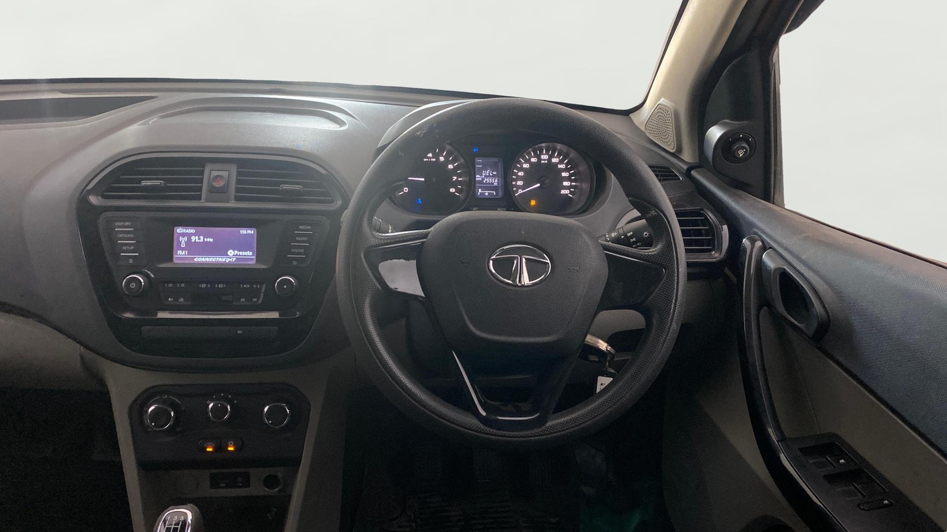 View 2018 Tata Tiago Revotorq XB Image 20 Used 2018 Tata Tiago Revotorq XB Image 20