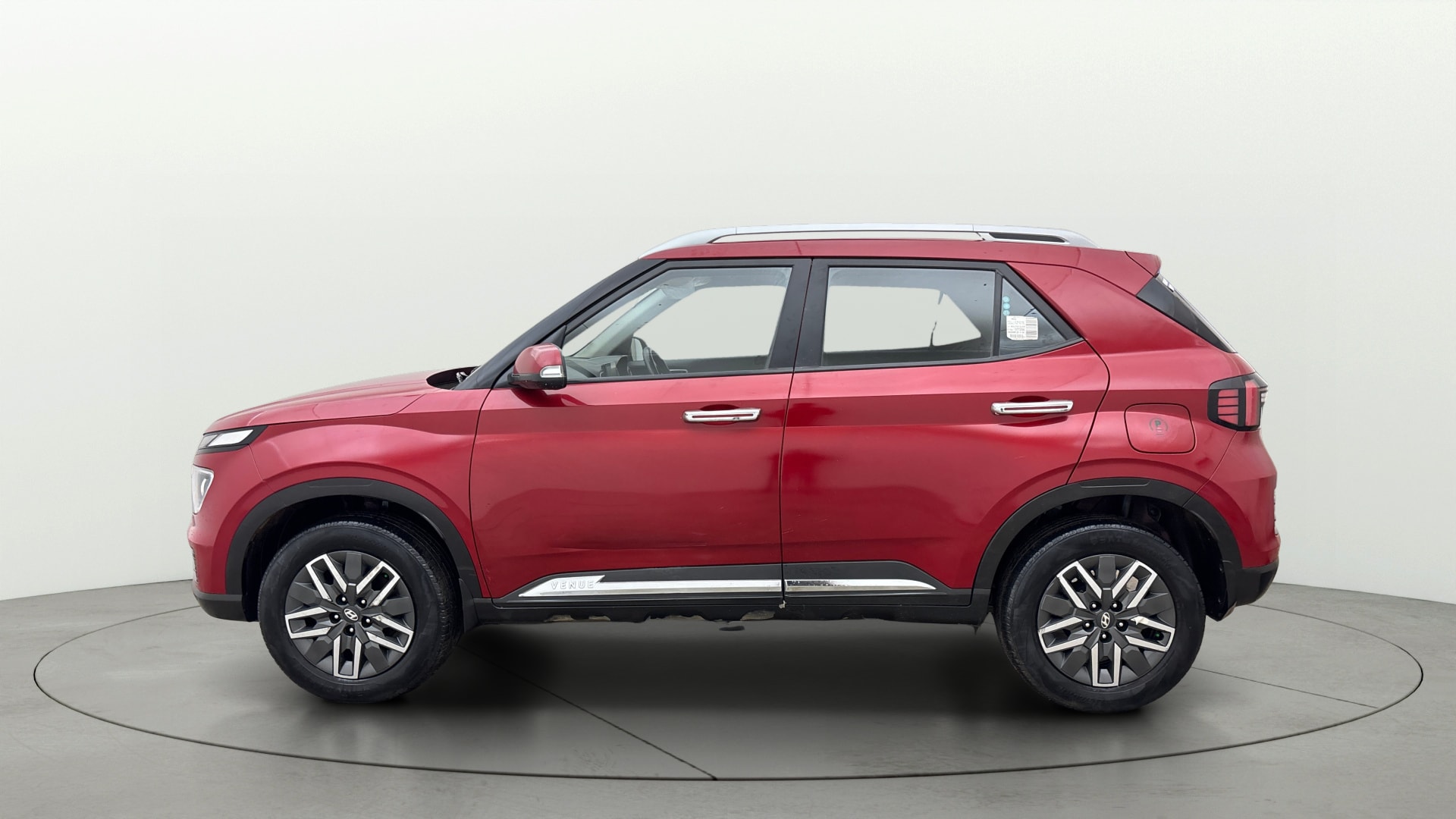 View 2022 Hyundai Venue S (O) 1.0 Turbo Petrol MT Image 5 Used 2022 Hyundai Venue S (O) 1.0 Turbo Petrol MT Image 5