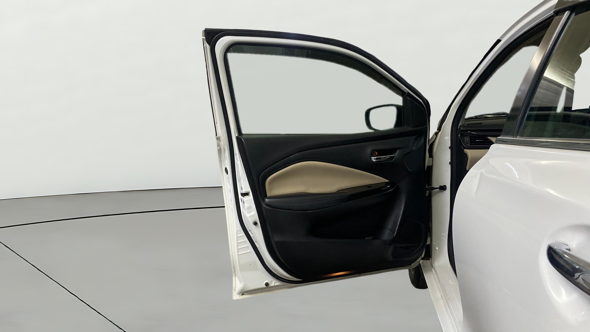 View 2022 Toyota Glanza V AMT Image 37 Used 2022 Toyota Glanza V AMT Image 37