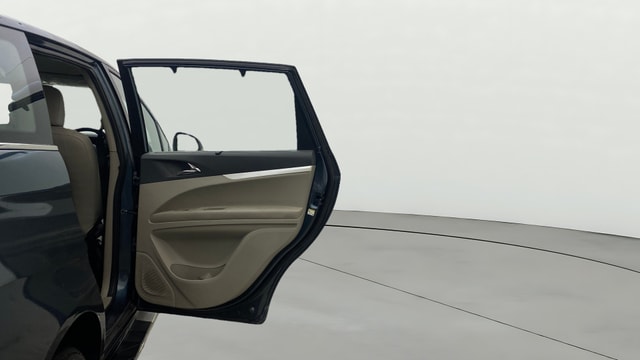 View Mahindra Marazzo Image 8 Used Mahindra Marazzo Image 8