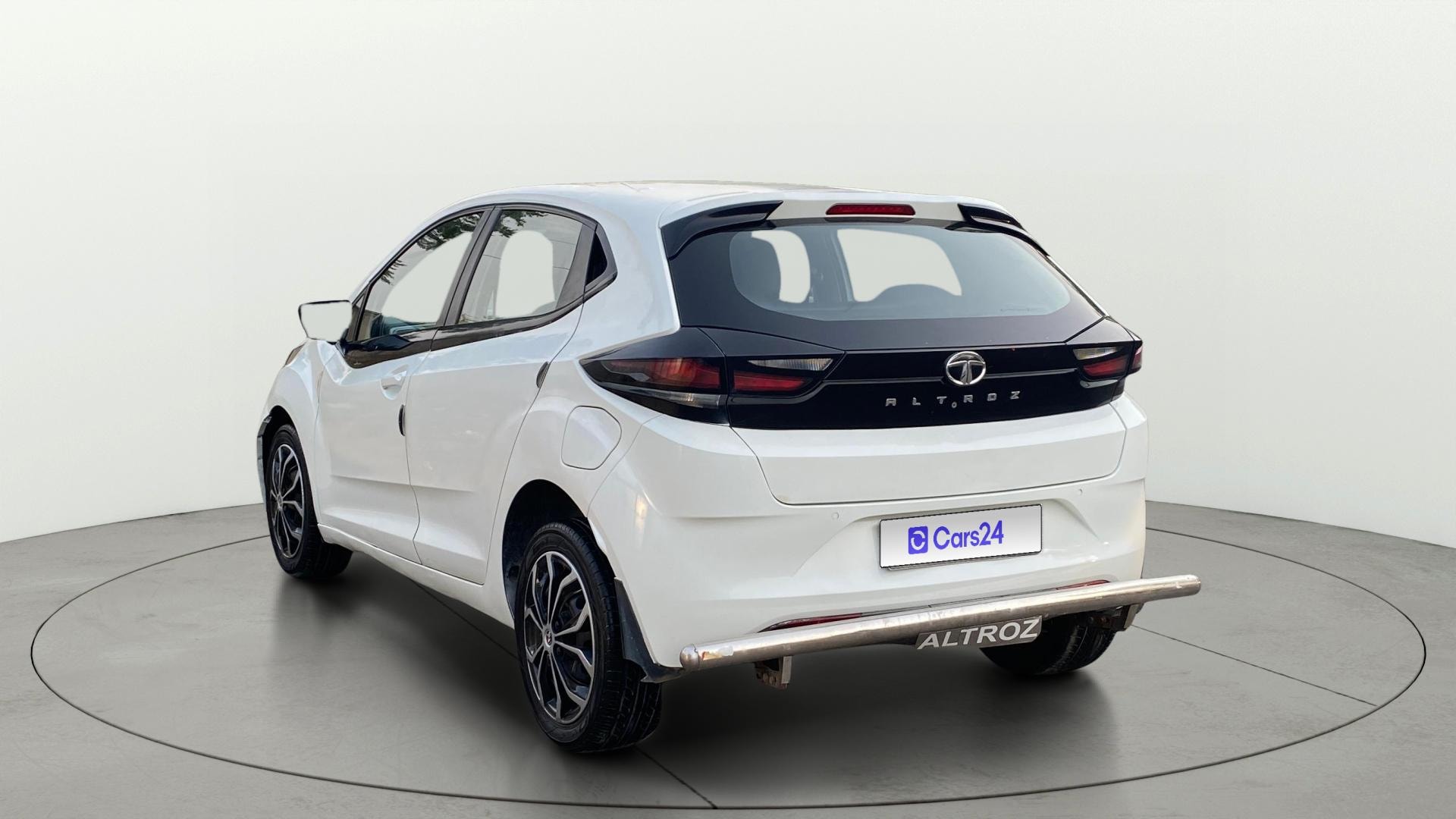 View 2020 Tata Altroz XT Petrol Image 2 Used 2020 Tata Altroz XT Petrol Image 2
