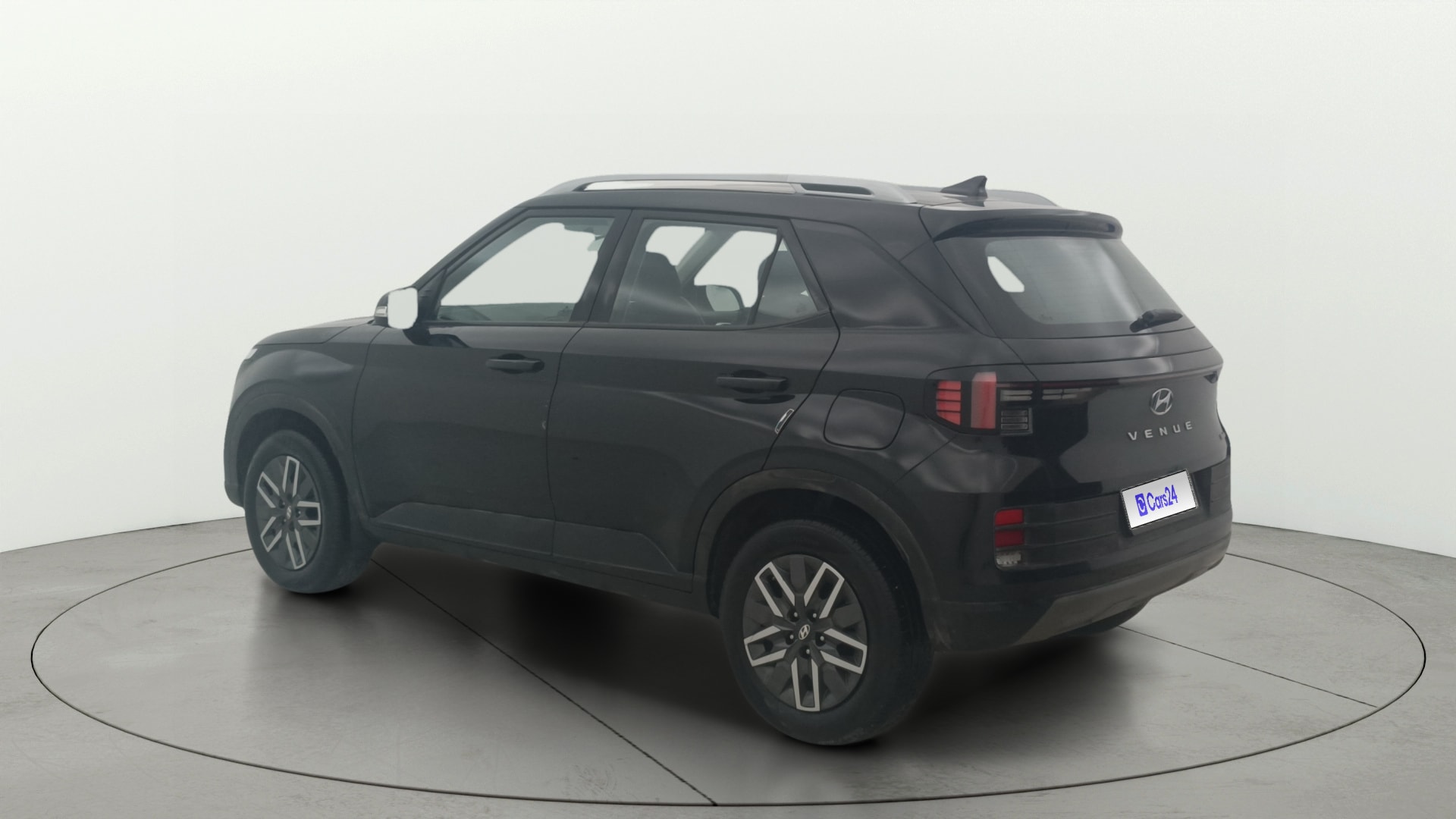View 2024 Hyundai Venue S (O) 1.0 Turbo Petrol DCT Image 2 Used 2024 Hyundai Venue S (O) 1.0 Turbo Petrol DCT Image 2