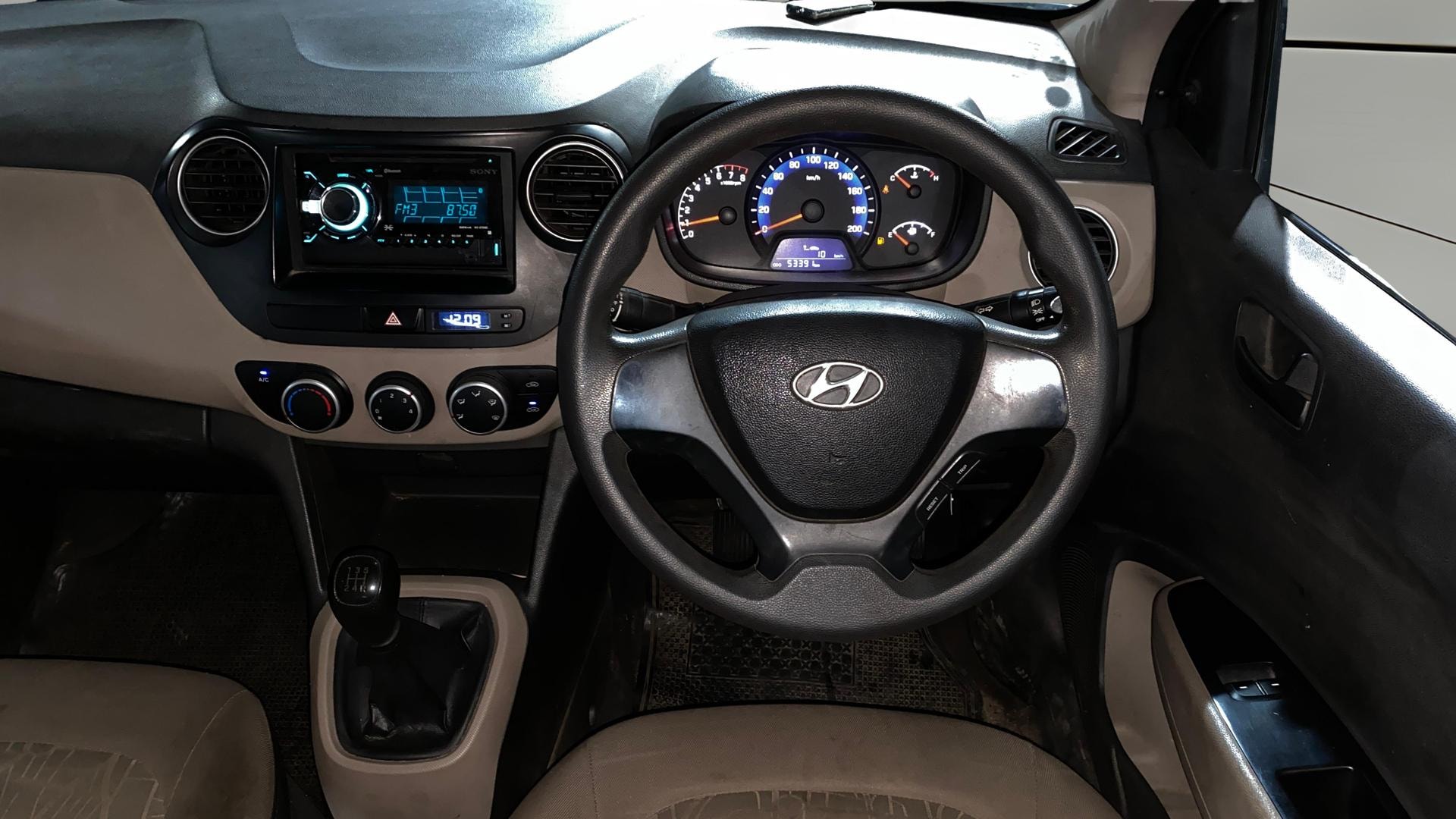 Used 2015 Hyundai Xcent Used 2015 Hyundai Xcent