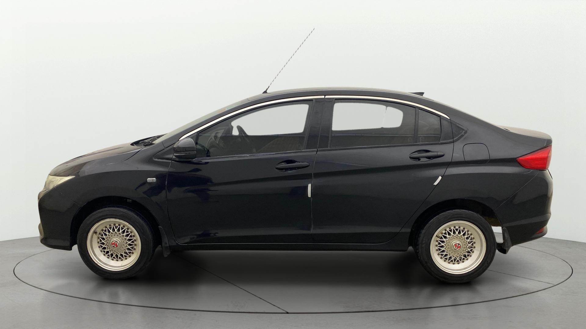View 2014 Honda City ZX MT Diesel Anniversary Edition Image 25 Used 2014 Honda City ZX MT Diesel Anniversary Edition Image 25
