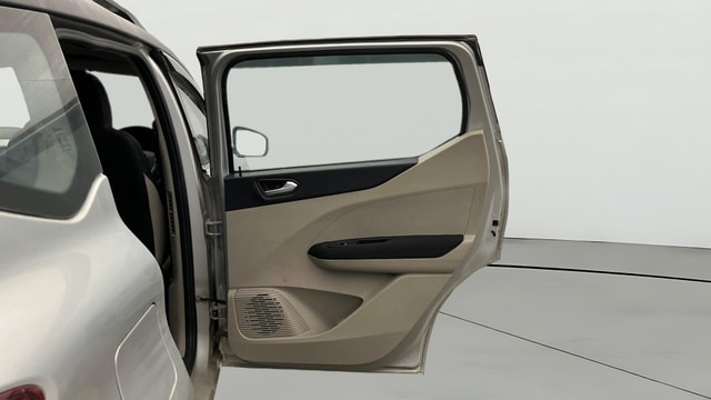 View Renault Triber Image 7 Used Renault Triber Image 7