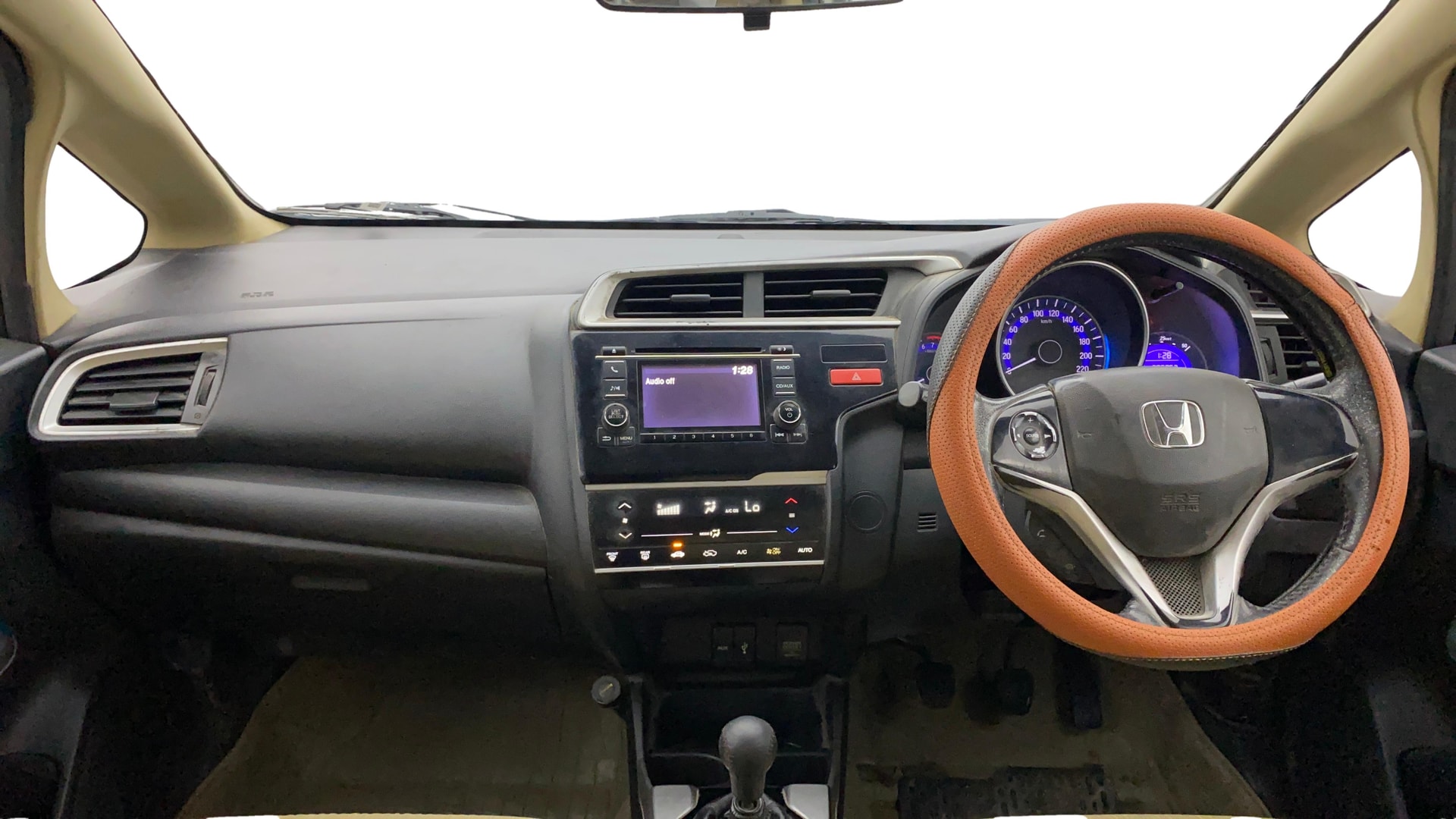 View 2015 Honda Jazz E MT Diesel Image 30 Used 2015 Honda Jazz E MT Diesel Image 30