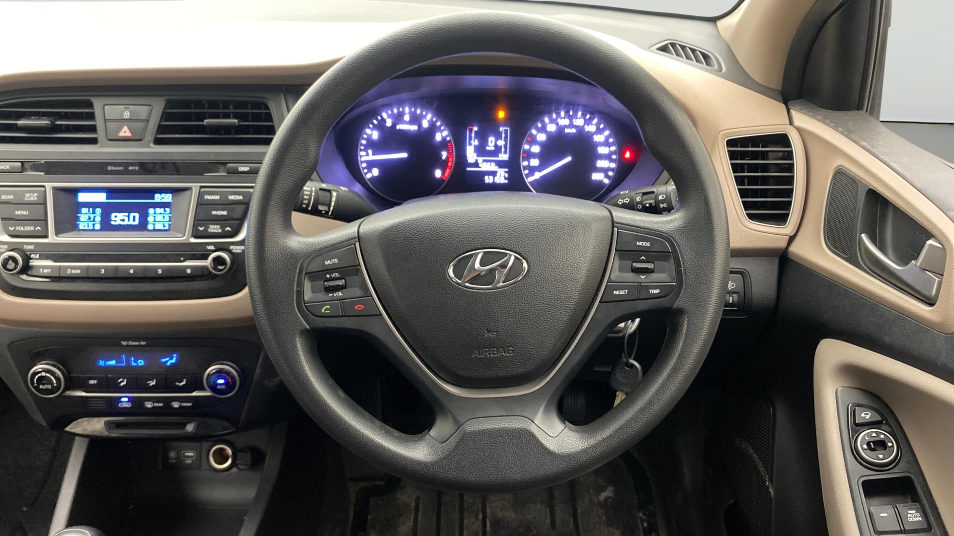 Used 2016 Hyundai Elite i20 Used 2016 Hyundai Elite i20