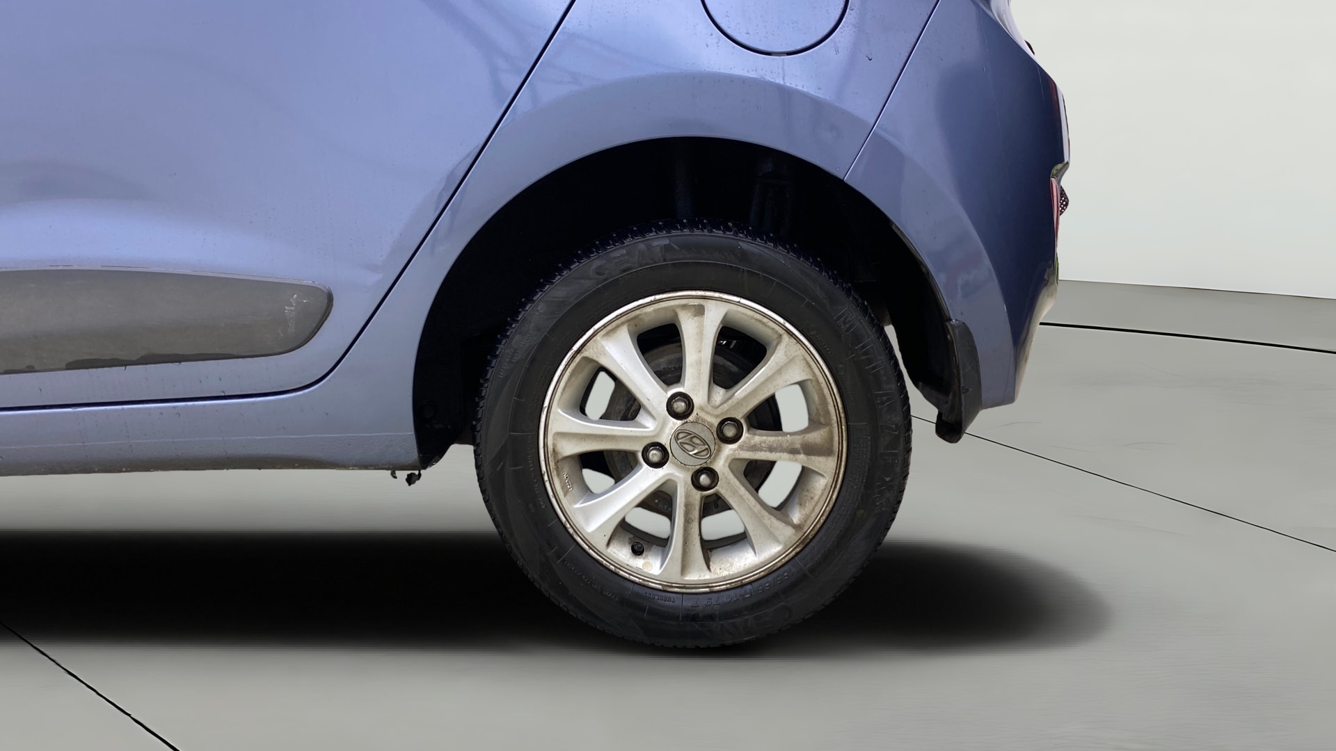 View 2014 Hyundai Grand i10 1.1 Asta Diesel Image 11 Used 2014 Hyundai Grand i10 1.1 Asta Diesel Image 11