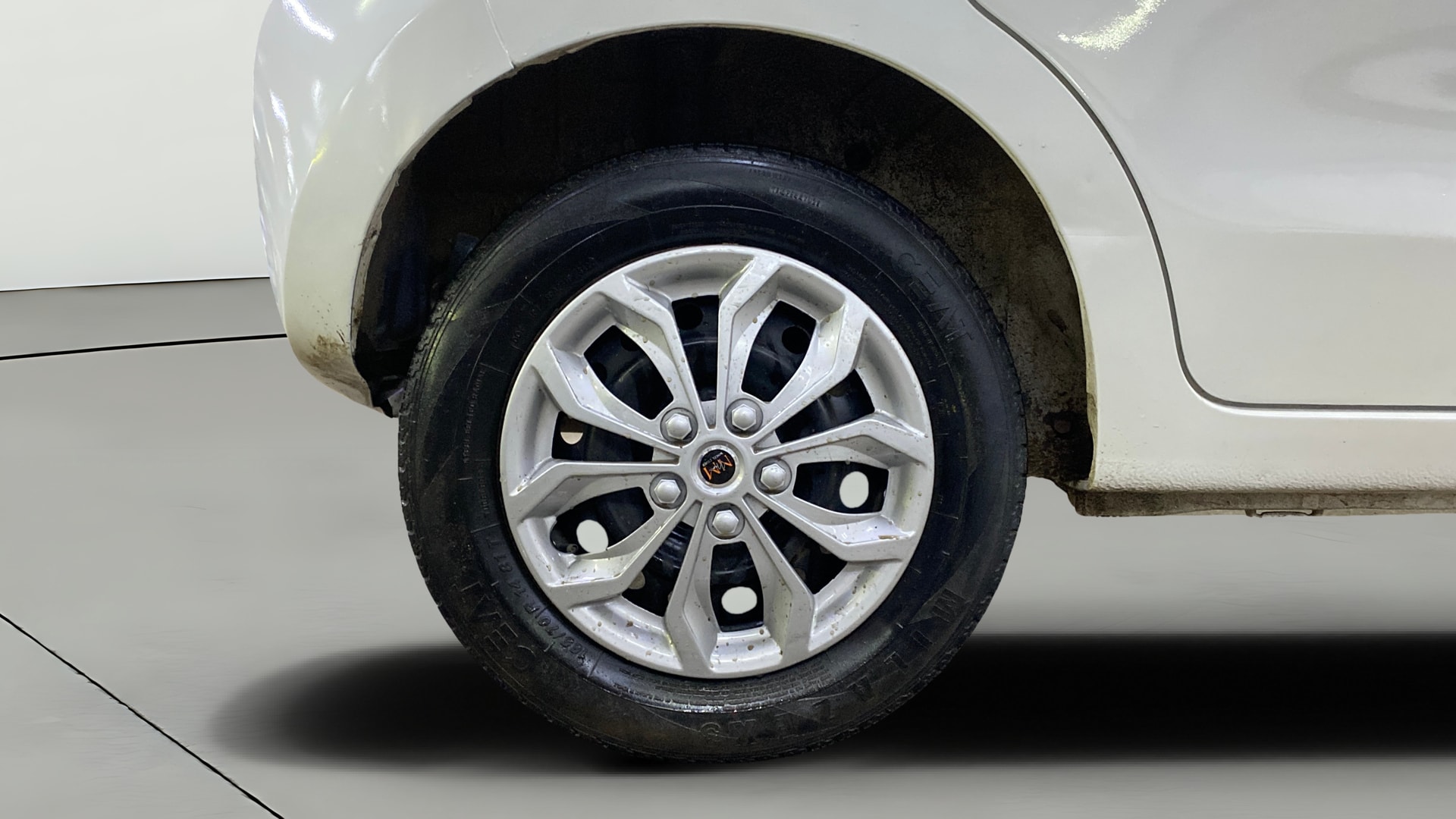 View 2019 Maruti Suzuki 1000 Base Variant Image 35 Used 2019 Maruti Suzuki 1000 Base Variant Image 35