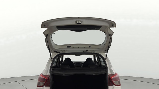 View Hyundai Grand i10 Image 31 Used Hyundai Grand i10 Image 31