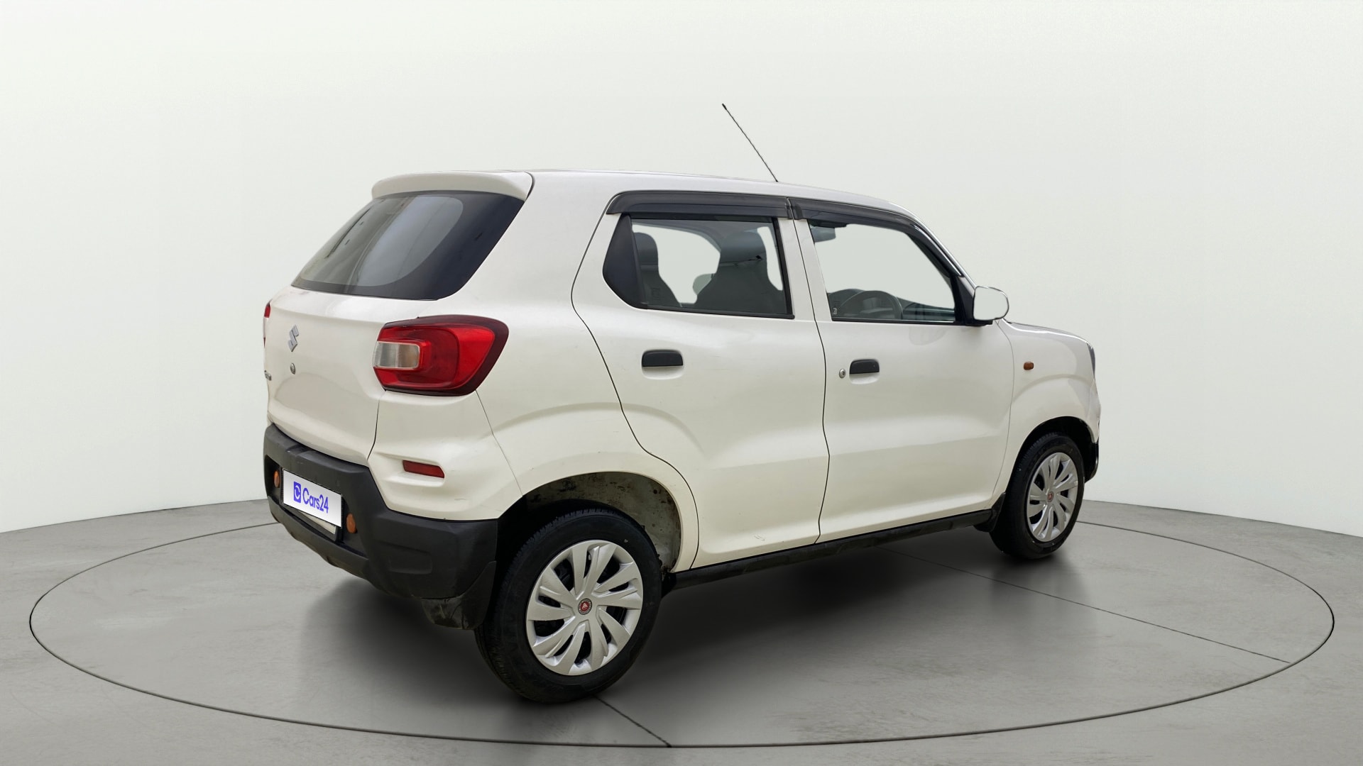 View 2020 Maruti Suzuki 1000 Base Variant Image 41 Used 2020 Maruti Suzuki 1000 Base Variant Image 41