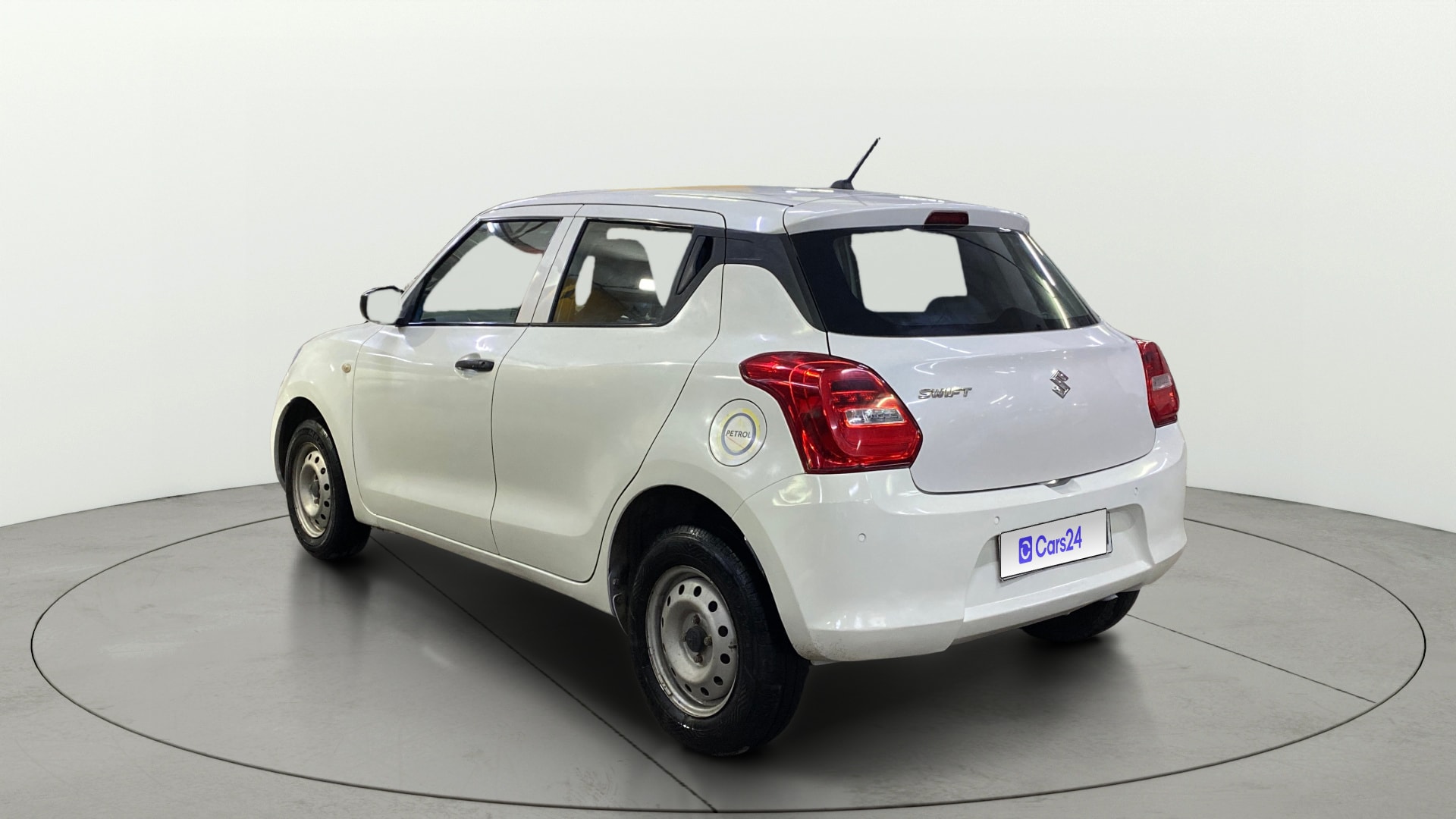 View 2022 Maruti Suzuki 1000 Base Variant Image 2 Used 2022 Maruti Suzuki 1000 Base Variant Image 2